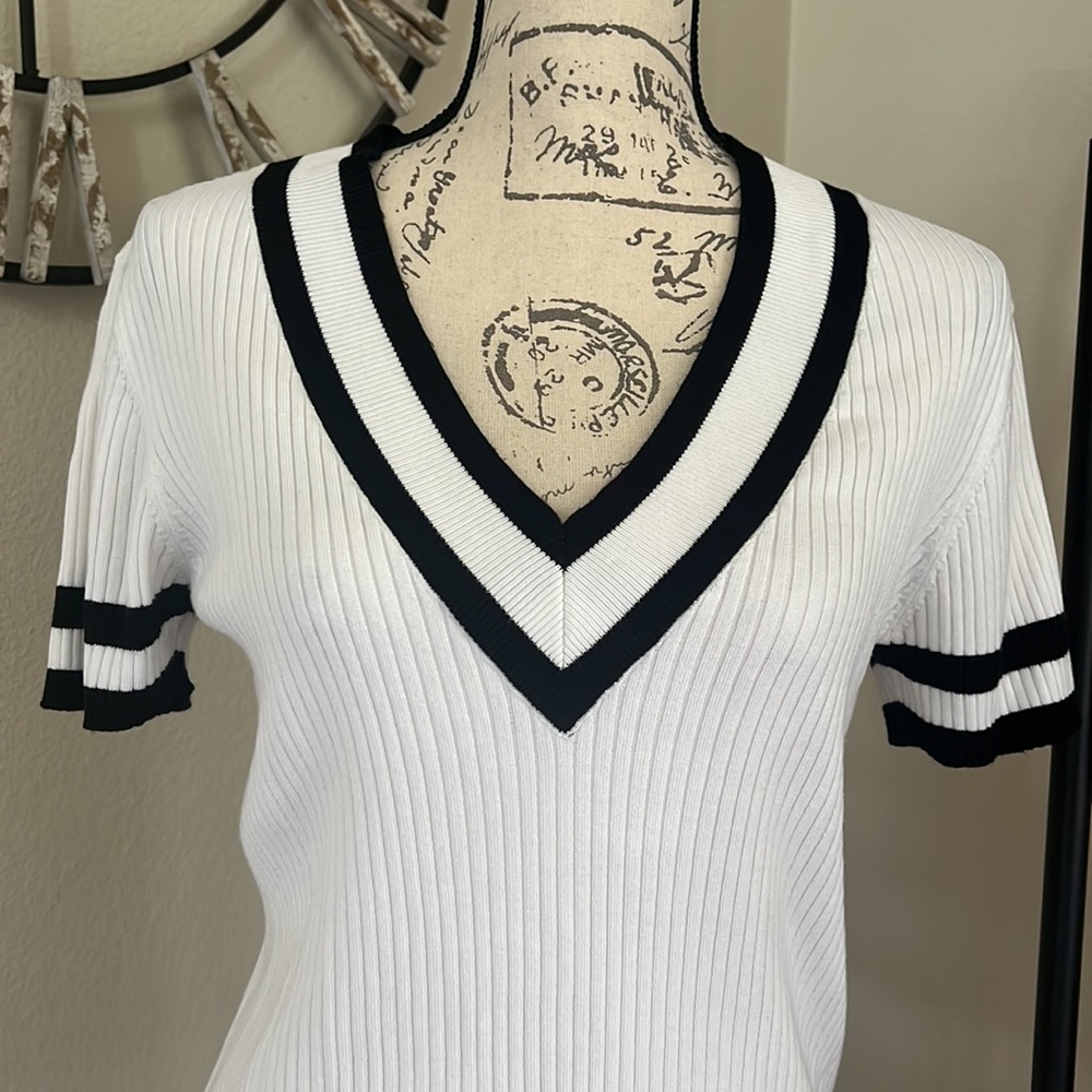 21 Main Knit Top - Picture 4 of 5